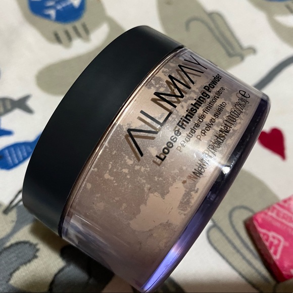 Nip 100 Light Almay loose finishing powder - Picture 2 of 3